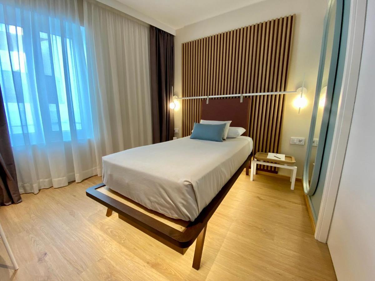 Hotel Leonor Conil Conil De La Frontera Εξωτερικό φωτογραφία